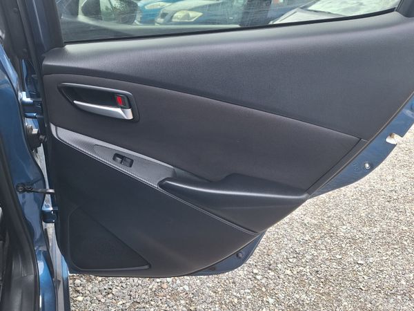 Mazda Demio 1.3L Petrol Automatic 390950925