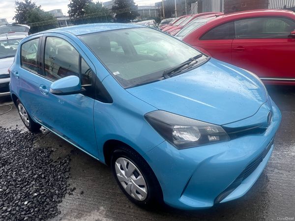 Toyota Vitz Hatchback, Petrol, 2015, Blue