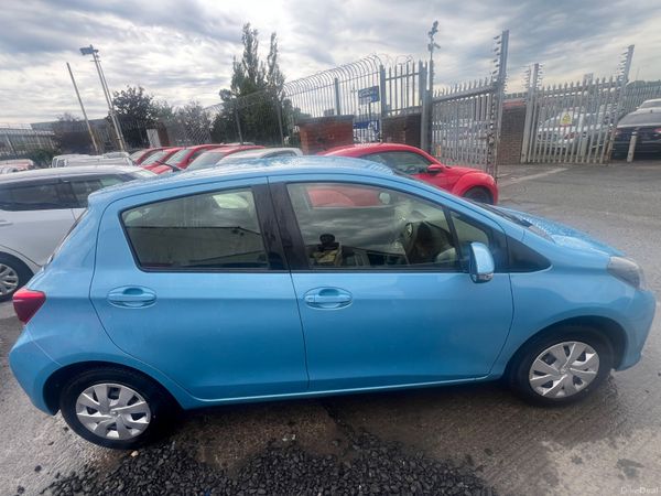 2015 Toyota Vitz Terra, 4 of 15