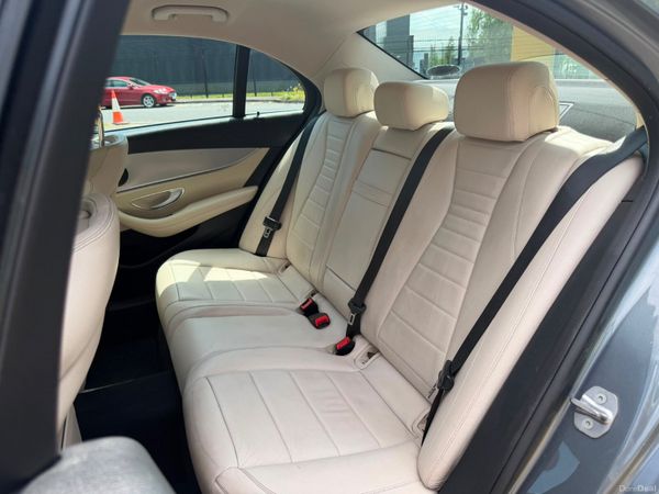 Mercedes-Benz E220D Avantgarde Sport Low Kms 390982791