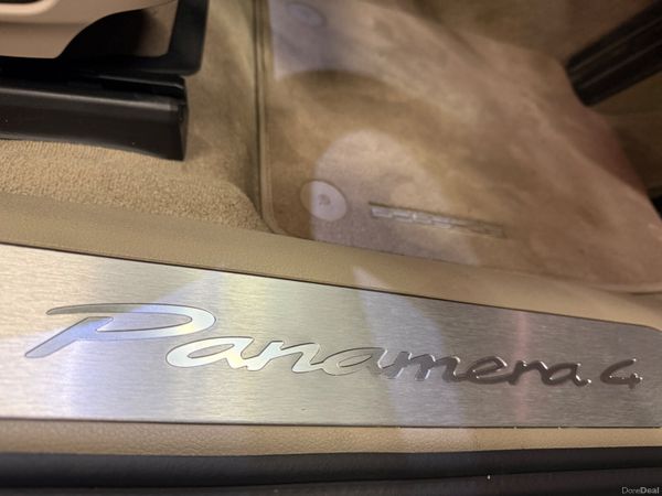 242 Porsche Panamera 4 E-Hybrid 390910929