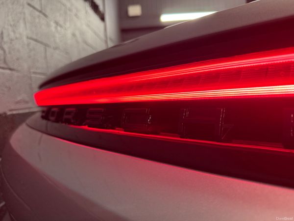 242 Porsche Panamera 4 E-Hybrid 390910937