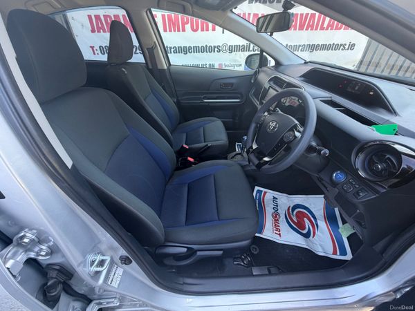 Toyota aqua 2017 390919025