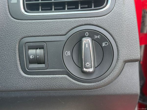 2015 Volkswagen Polo 1.2 TSI Automatic,19K KM 390926581