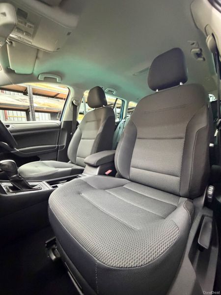 2016 VW Golf Estate 1.2 Petrol - Only 73,000KM! 390927559