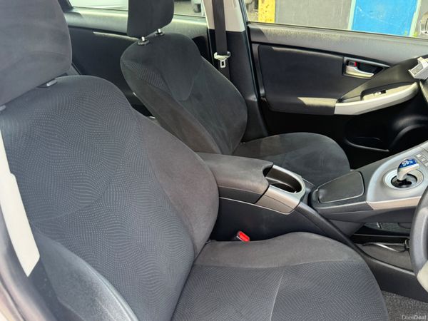 2014 Toyota Prius Hybrid Automatic 391054581