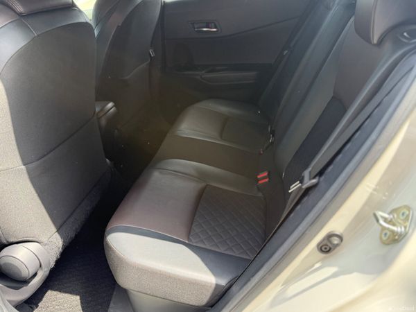 2018 TOYOTA CHR Hybrid Automatic 391055179