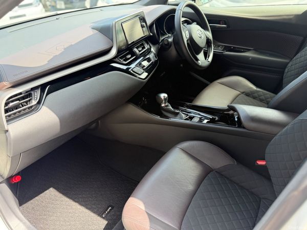 2018 Toyota CHR Hybrid Automatic 391059865