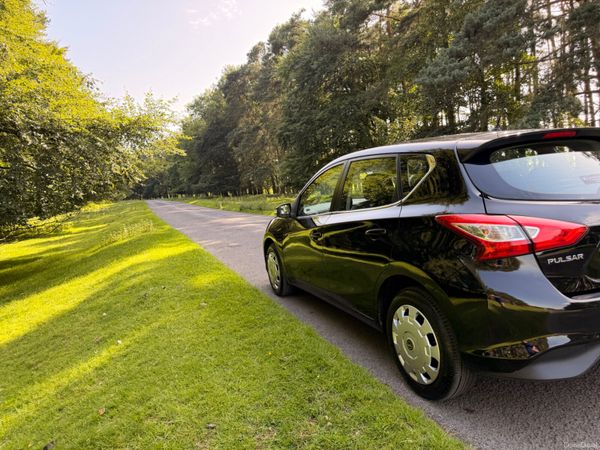 Nissan Pulsar 2015 Low KM 391070535