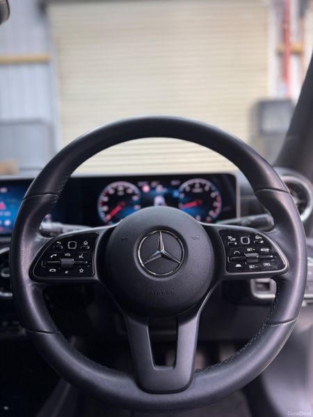2018(182)Mercedes Benz A180 - Only 42,000km! 391007195