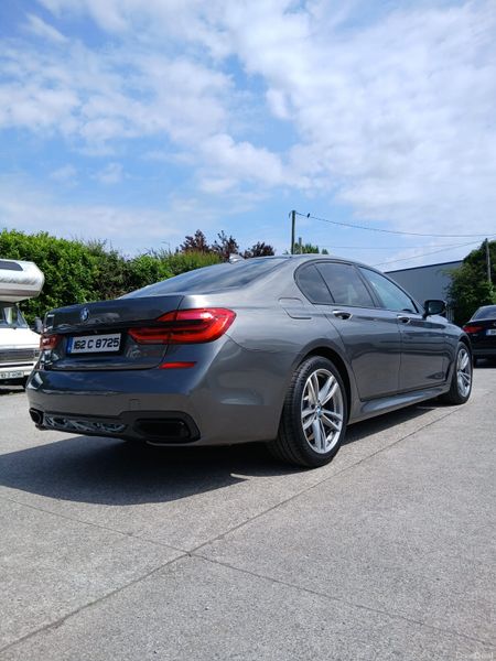 BMW 7-Series 2016 391007465