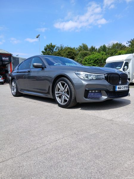 BMW 7-Series 2016 391007469