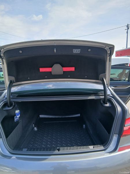 BMW 7-Series 2016 391007581