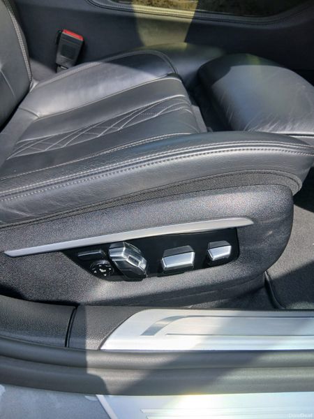 BMW 7-Series 2016 391007515