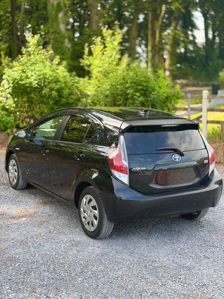 Toyota Aqua | 2015 | 64,000 KM | Auto | Hybrid 391018807