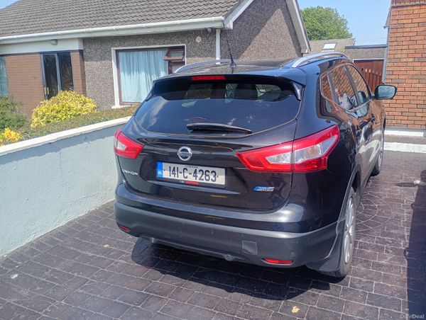 Nissan Qashqai 2014 sve top spec 391038883