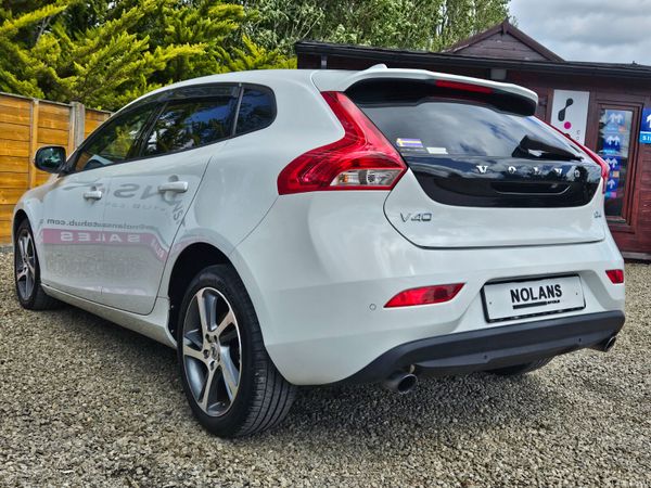 VOLVO V40 D4 2.0 DIESEL D4 AUTO NEW NCT 391140055
