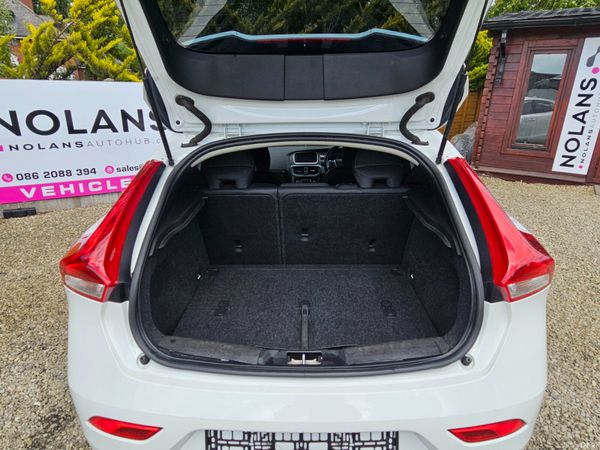 VOLVO V40 D4 2.0 DIESEL D4 AUTO NEW NCT 391140067