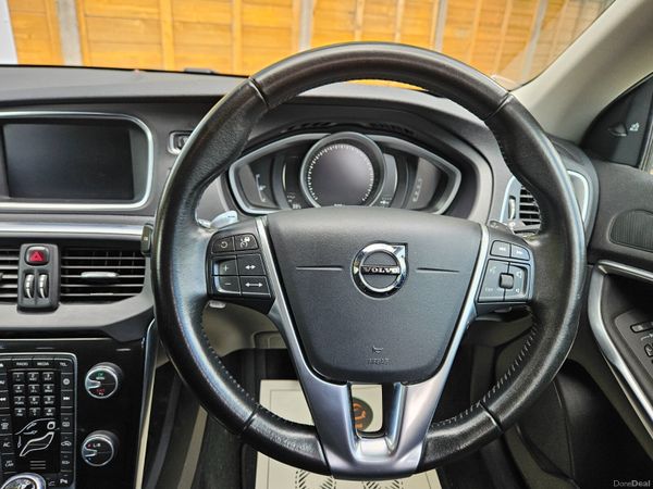 VOLVO V40 D4 2.0 DIESEL D4 AUTO NEW NCT 391140071