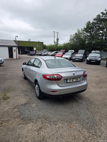 Clean Original Renault Fluence NCT Tax 391153339