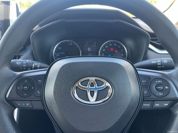 TOYOTA RAV 4 2020, 2.5 4WD HYBRID AUTO LOW KMS 391154077