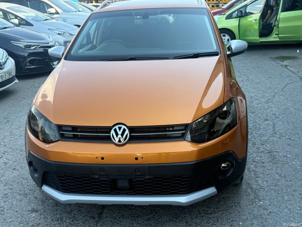 2015 Volkswagen Polo Cross Automatic 391181723