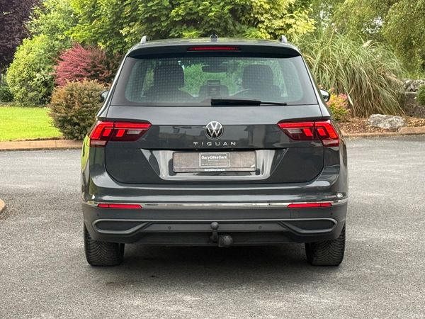 Now Reserved! Stunning 231 Volkswagen Tiguan DSG! 391184565