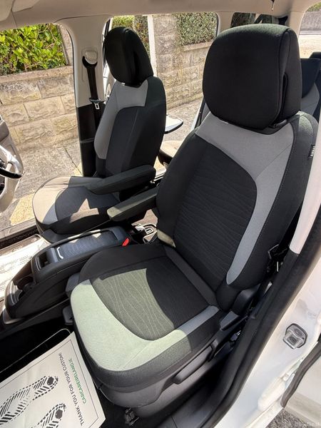✅ 7 Seat. Automatic.  Glass-roof.   2-yr Warranty 391190015