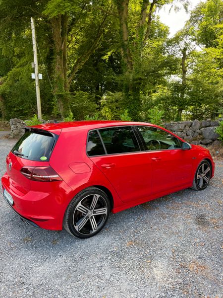 Volkswagen Golf R | 2017 |13,000 KM | 4 MOT AWD | 391100077