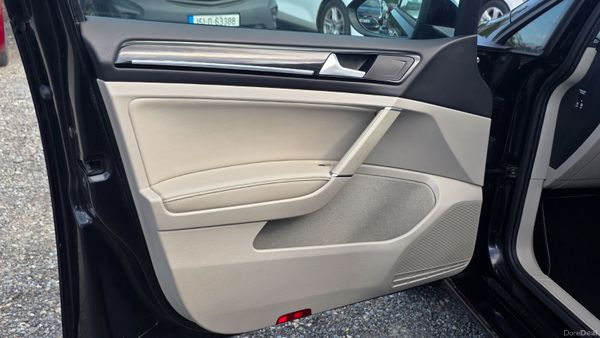 Volkswagen Golf 1.4 TSI Highline| Leather interior 391127251