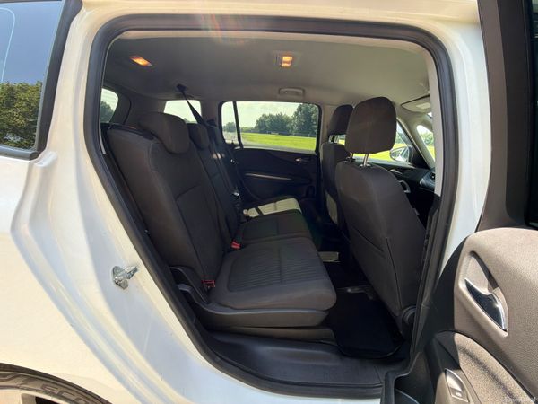 Opel Zafira 2017 SC 1.4 Automatic 7 Seater 391136951
