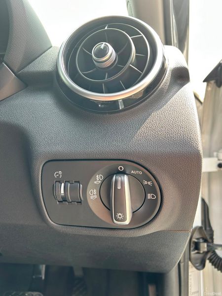 AUDI A1 2012 1.2 PETROL AUTOMATIC 391139689