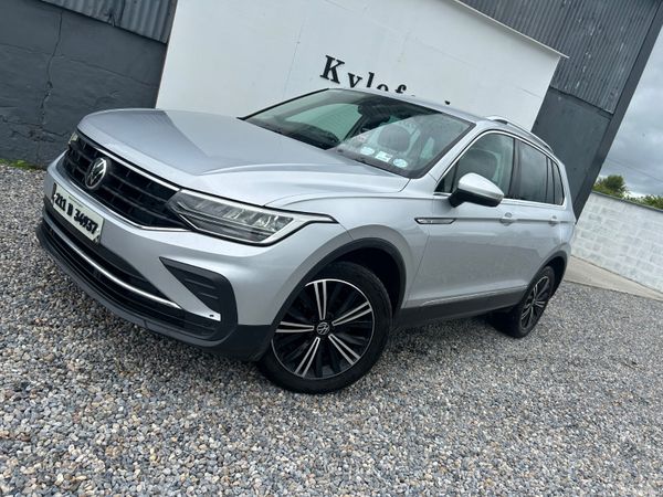 Volkswagen Tiguan 2021 391242169