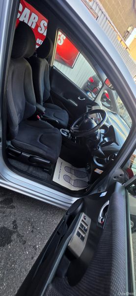 Honda Fit Automatic Hybrid 391254789