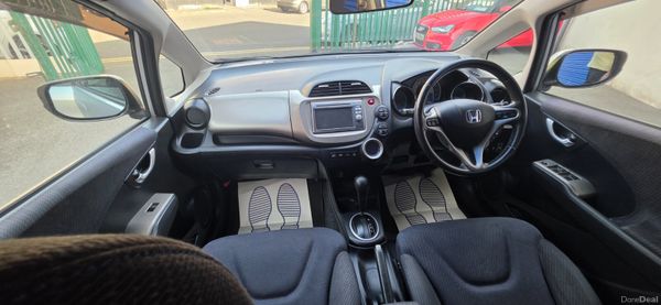 Honda Fit Automatic Hybrid 391254797