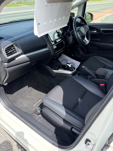 2015 Honda Fit (Jazz) 1.5 Hybrid Auto 391217471