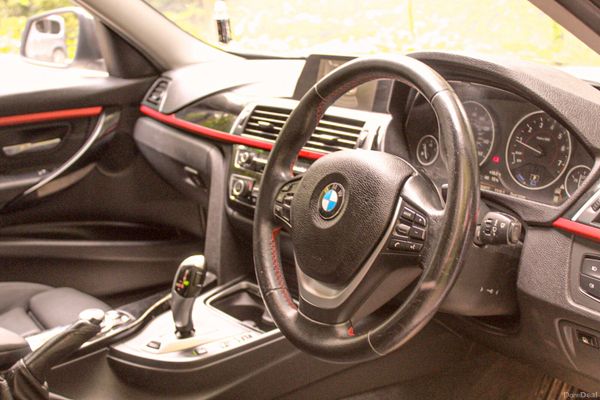 Immaculate BMW Petrol Hybrid 330e 391348871