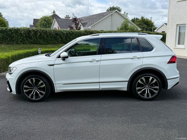 2019 Volkswagen Tiguan R-Line Panoramic Sunroof 391391831