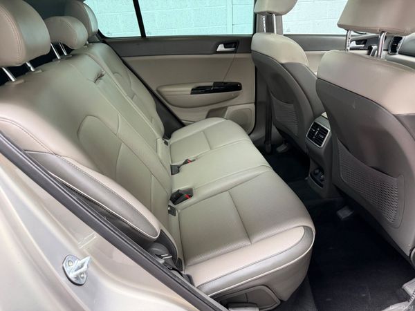 172 KIA SPORTAGE     TOP SPECIAL PLATINUM MODEL ! 391475561
