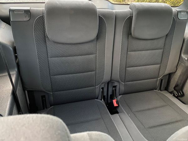 Volkswagen Touran 2015 7 seater 391485761