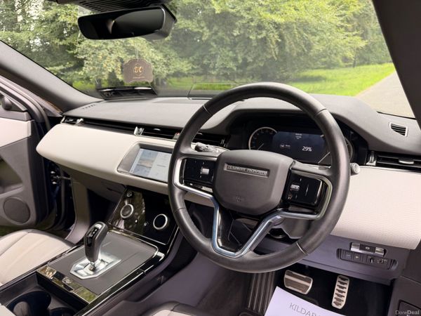 Land Rover Range Rover Evoque 2022 391486553