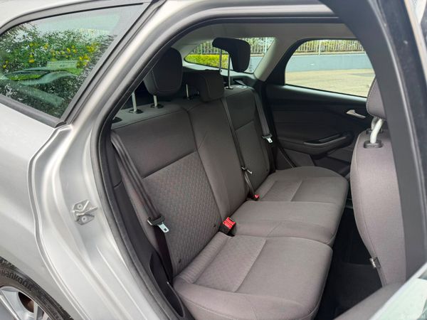 Ford Focus 1.6 TDCI Zetec Estate 391498455