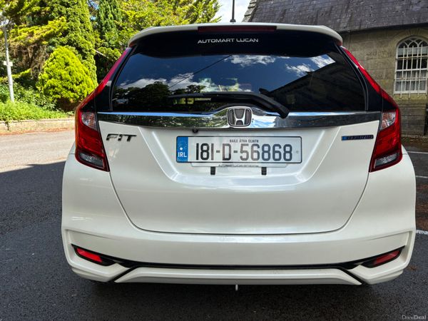 Honda Fit 2018  Automatic Hybrid 391437183