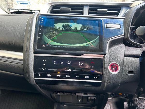 Honda Fit 2018  Automatic Hybrid 391437303