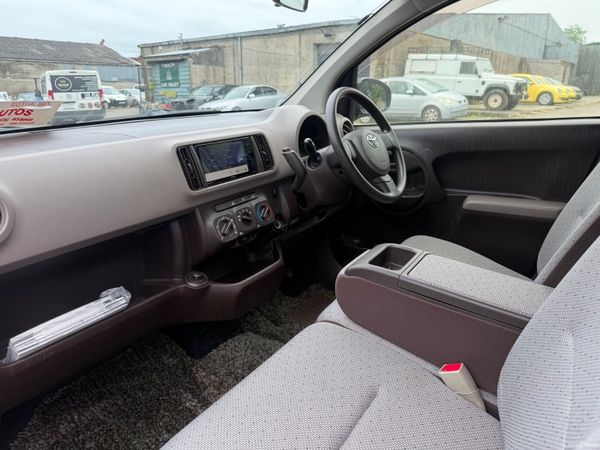 15 Toyota Passo 1.0 Auto 391540167