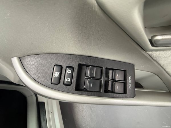 Toyota Prius 2015 391582579