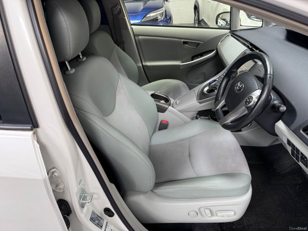 Toyota Prius 2015 391582585
