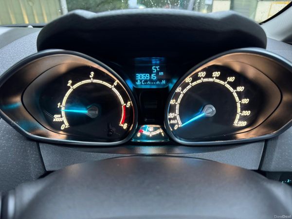 Ford Fiesta 2014 *** SOLD AS SEEN *** 391586347