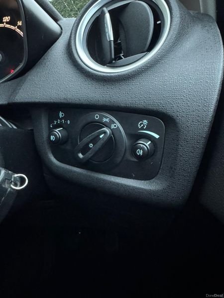 Ford Fiesta 2014 *** SOLD AS SEEN *** 391586337