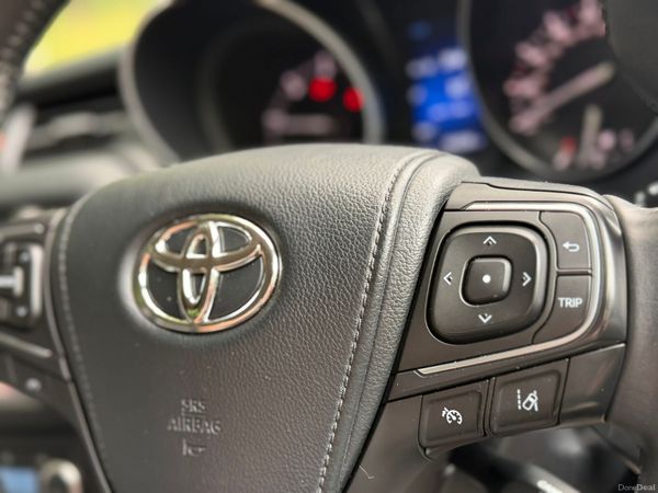 2018 Toyota Avensis 1.6 D-4D (112) Luna 391509827